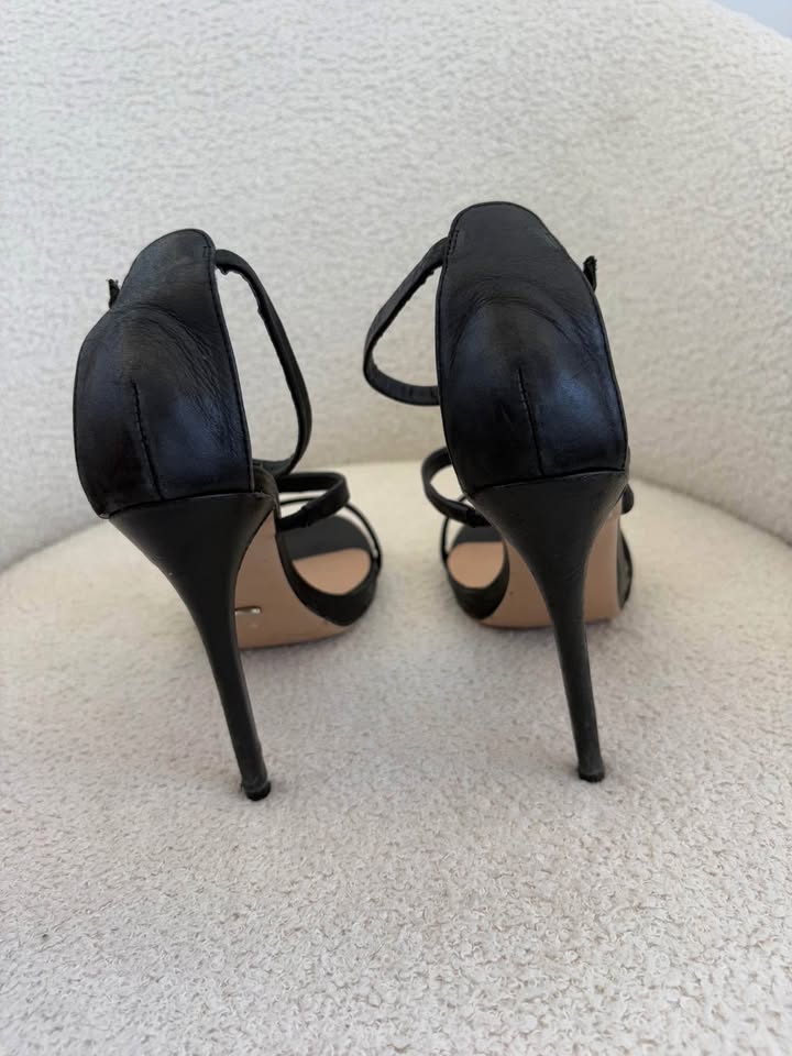 Tony Bianco Heels - size 8