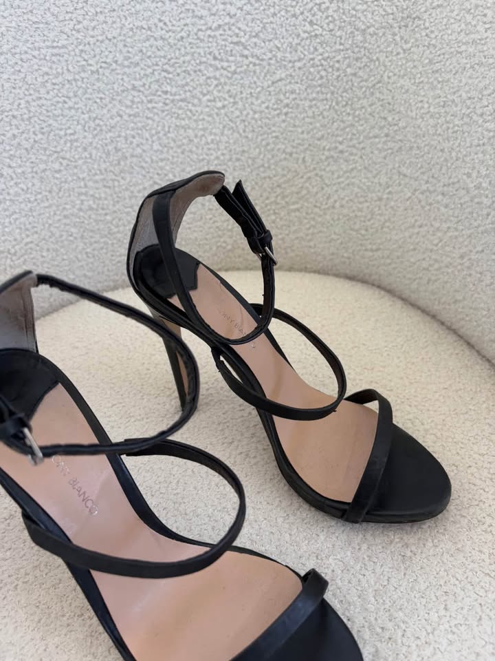 Tony Bianco Heels - size 8