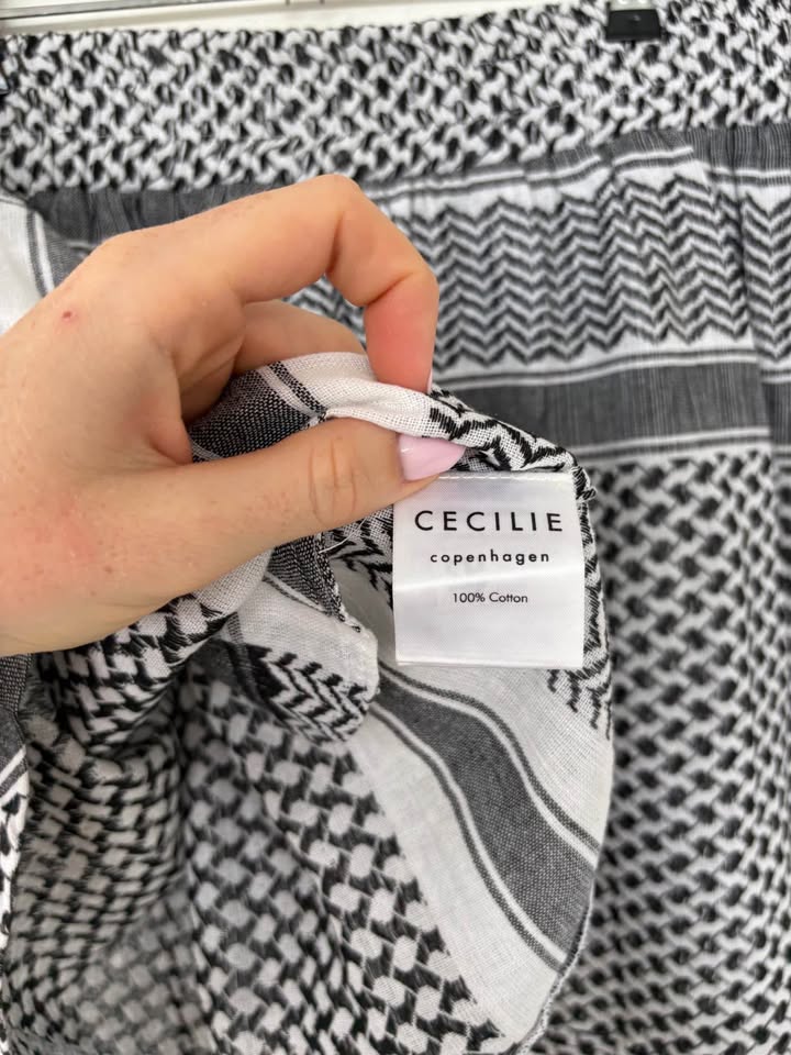 Cecilie Skirt - size medium