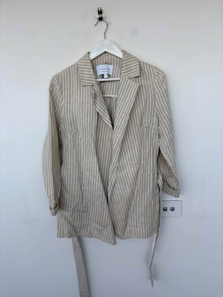 Viktoria and Woods Blazer - size 1