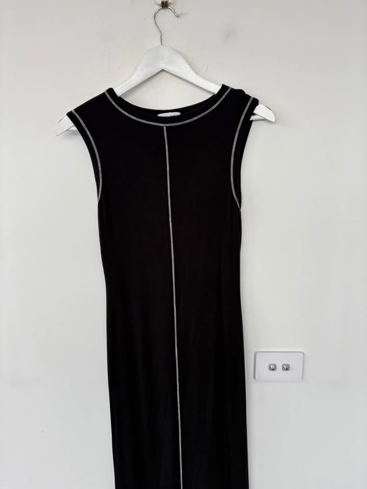 The line by K Maxi - size small