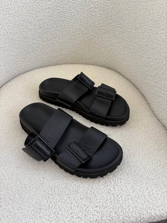 Tony Bianco Slides - size 9