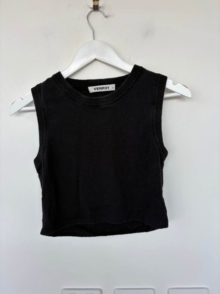 Venroy Top - size small