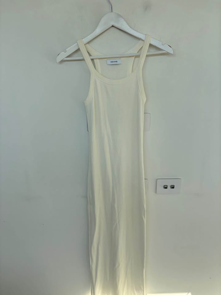 Henne Maxi Dress - size xs