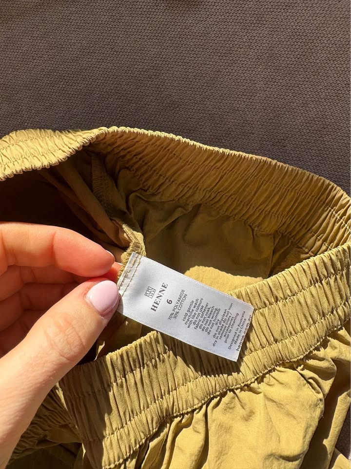 Henne Parachute Cargo Pants - size 6