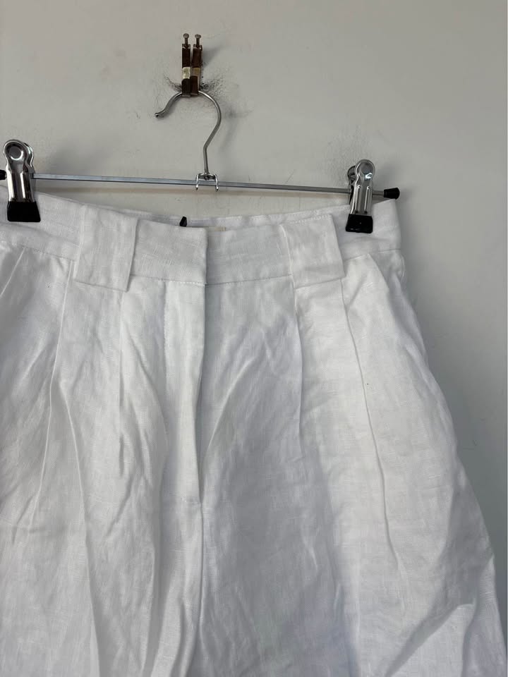 Dissh Shorts - size 6