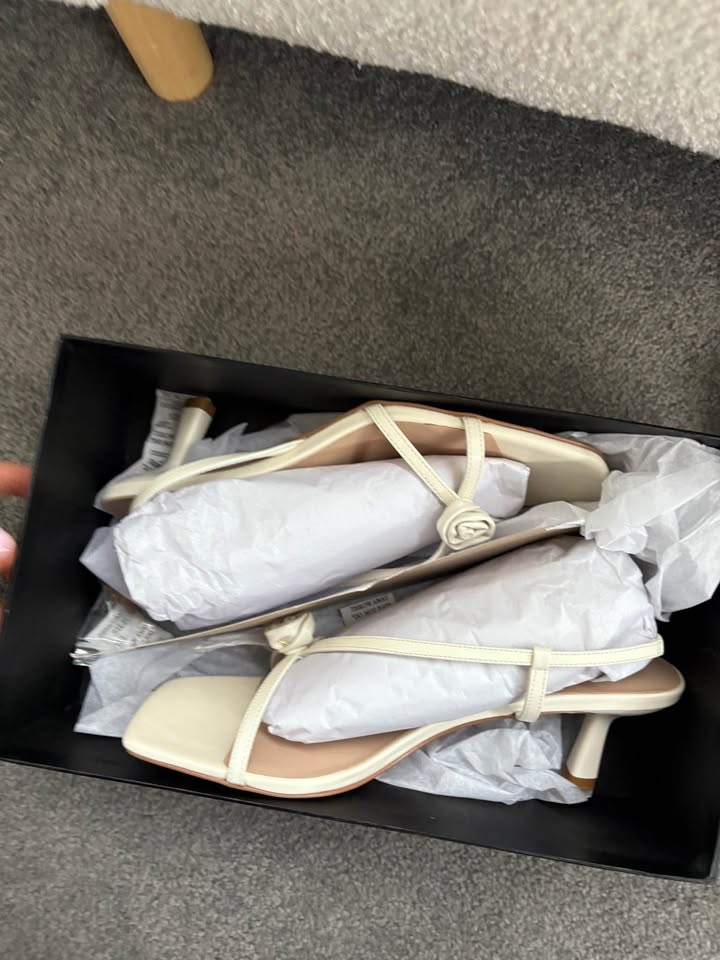 Lana Wilkinson Heels - size 40