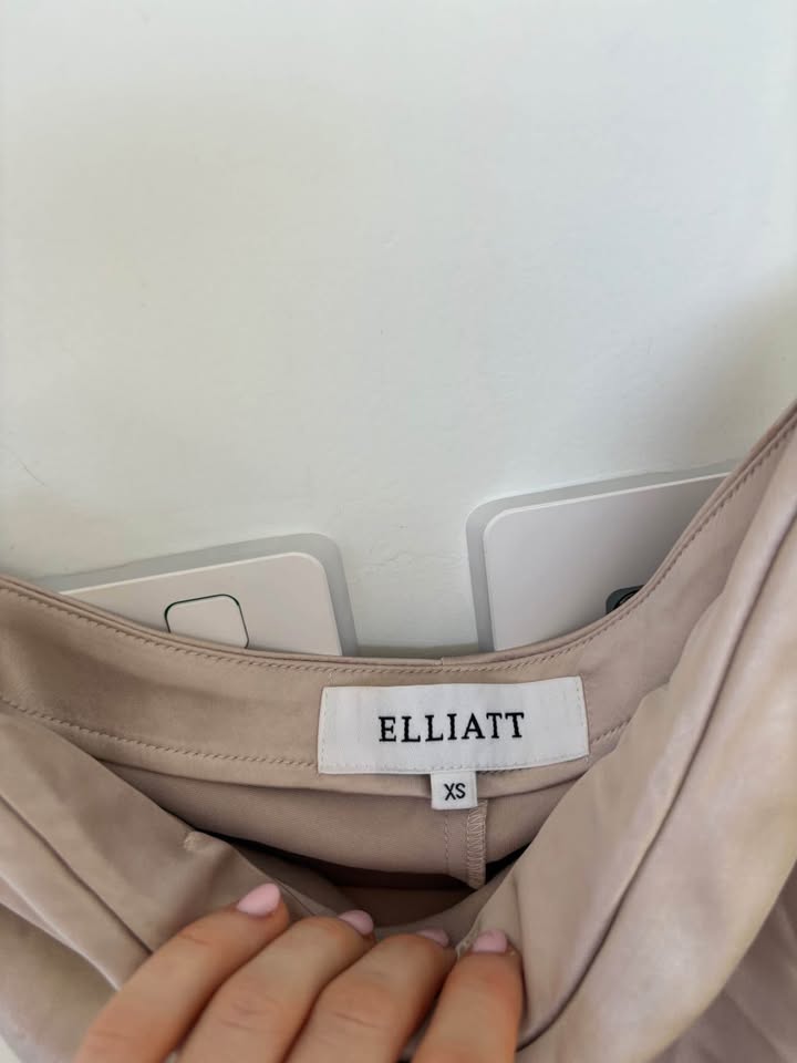 Elliatt Maxi - size xs