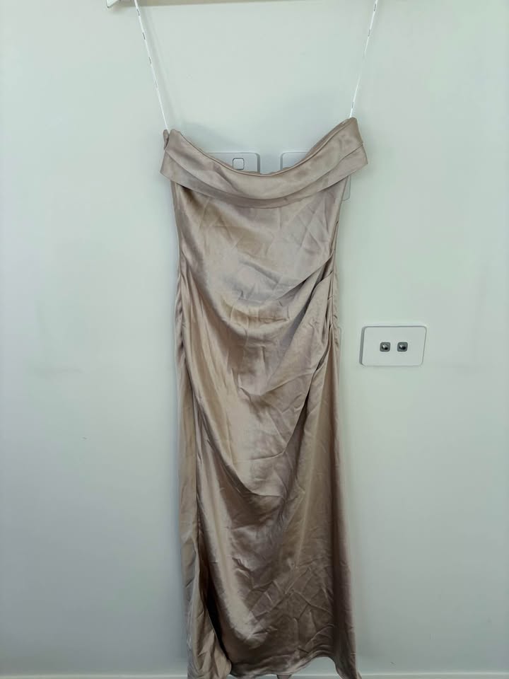 Elliatt Maxi - size xs