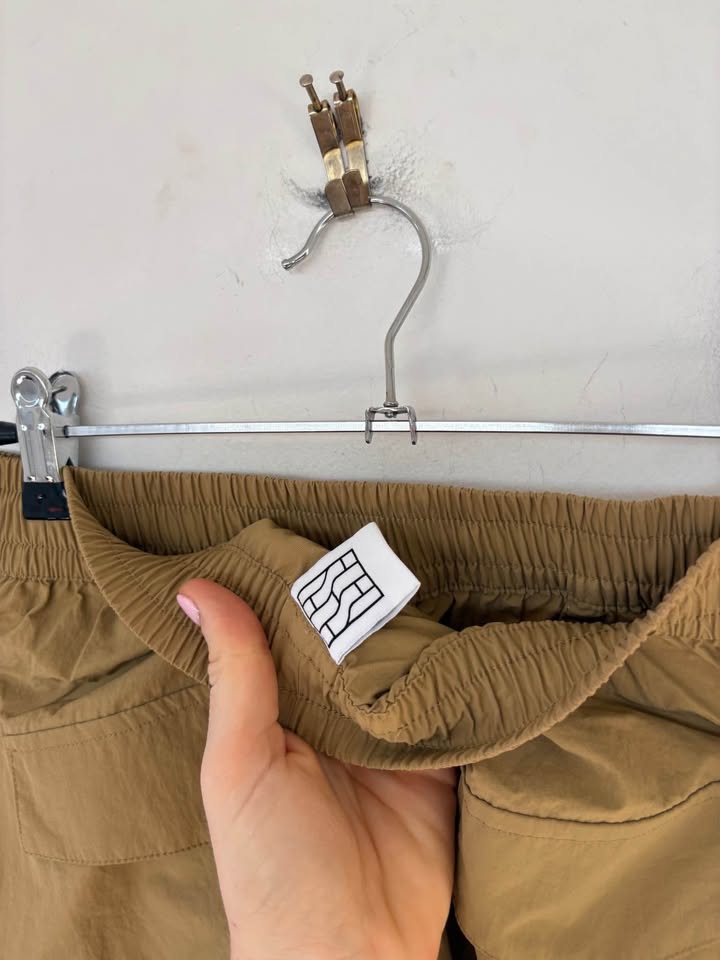 Henne Parachute Cargo Pants - size 6