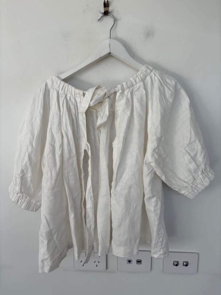 Saba Linen Set - size small