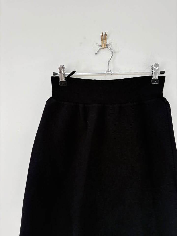 Scanlan Theodore Crepe Skirt - size medium