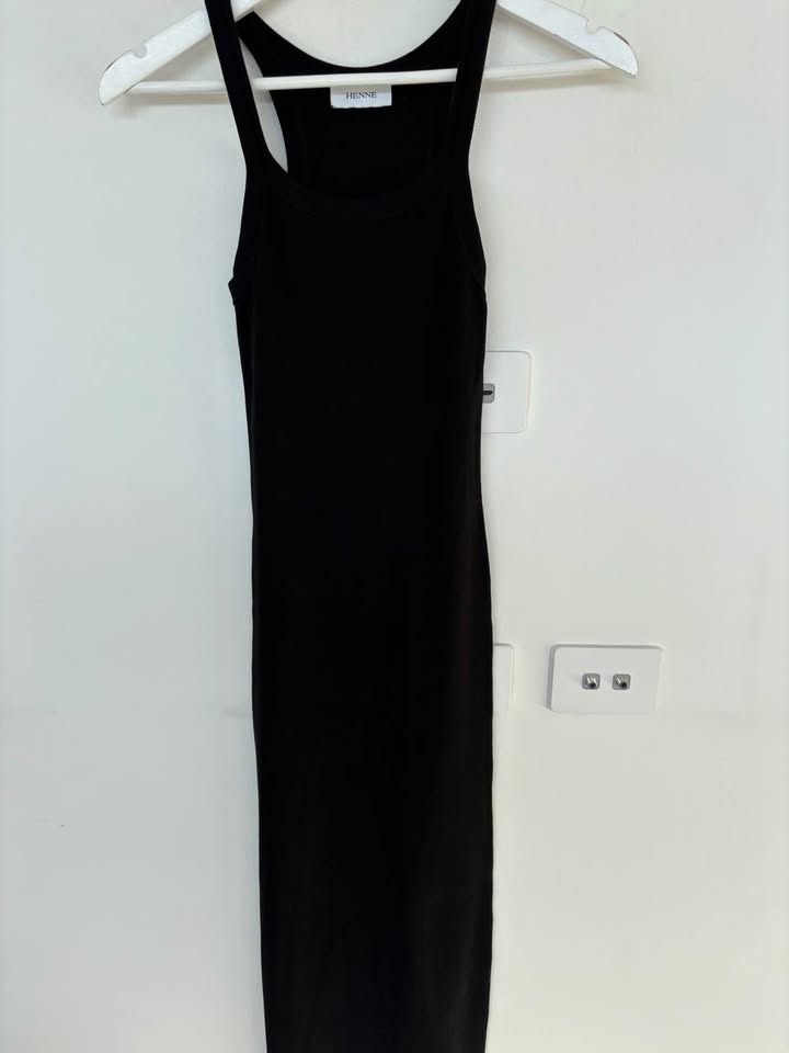 Henne Maxi Dress - size xs