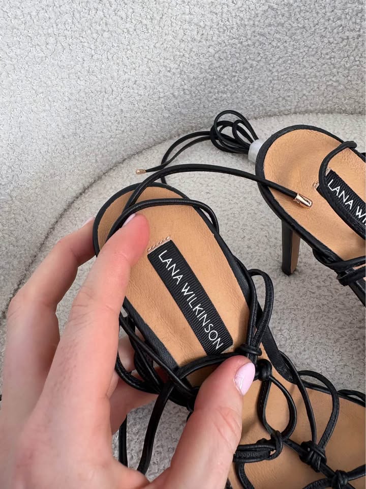 Lana Wilkinson Heels - size 40