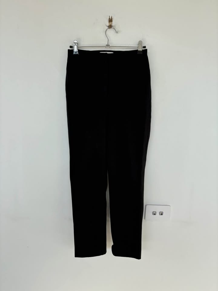 Henne Capri Pants - size 6