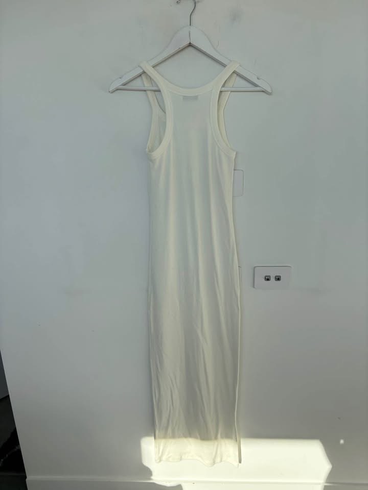 Henne Maxi Dress - size xs