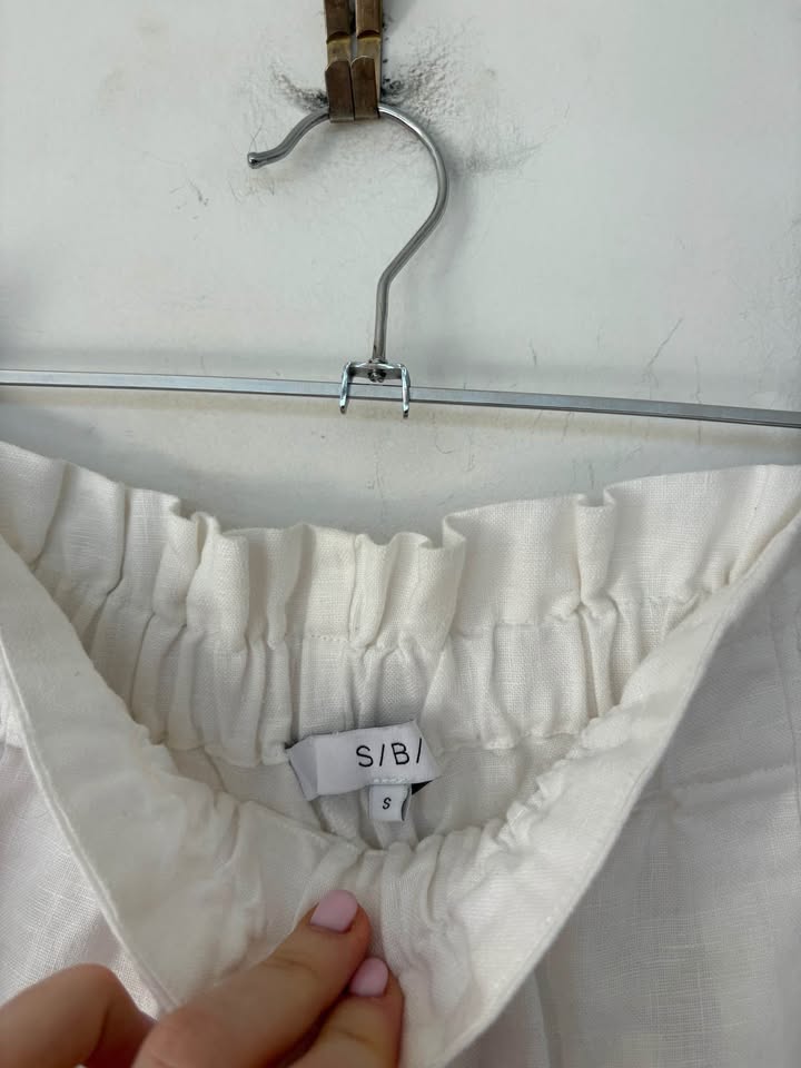 Saba Linen Set - size small