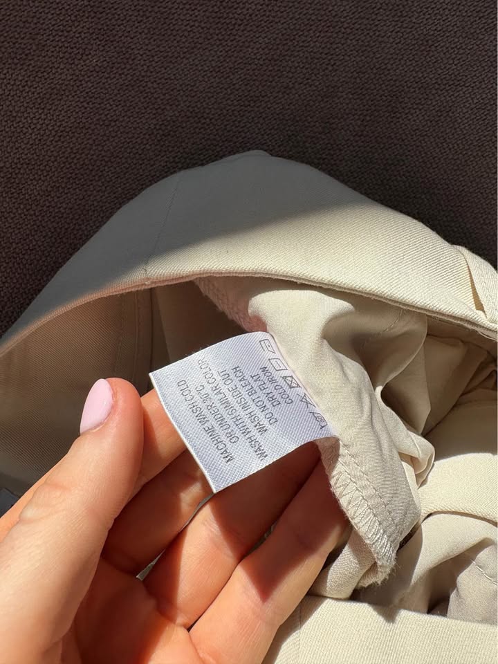 Henne Pants - size 6