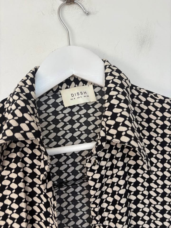 Dissh Shirt - size 6