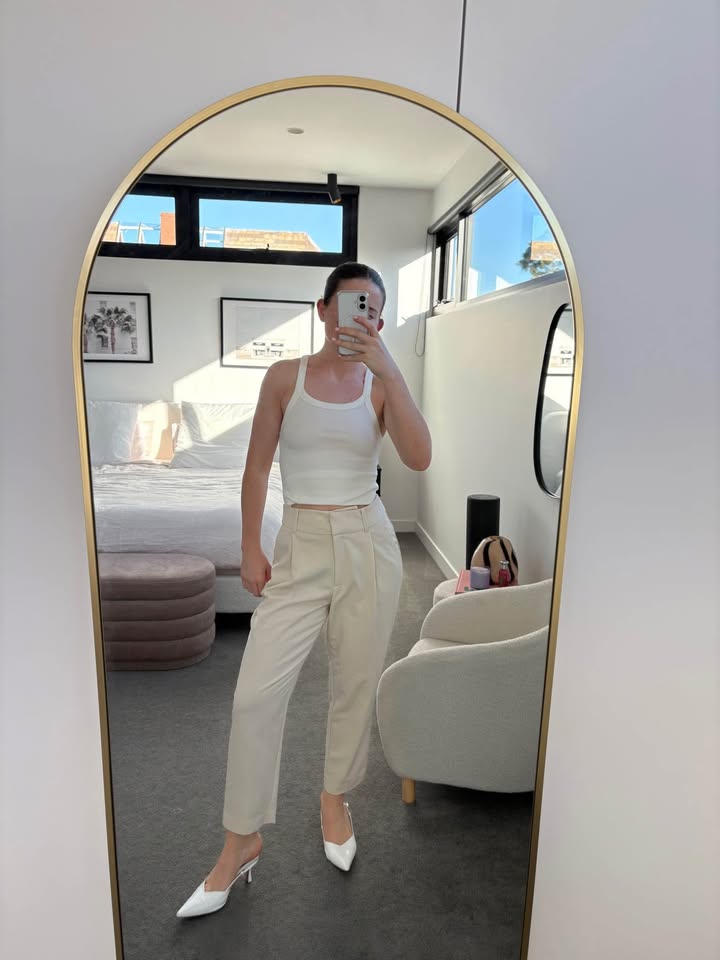 Henne Pants - size 6