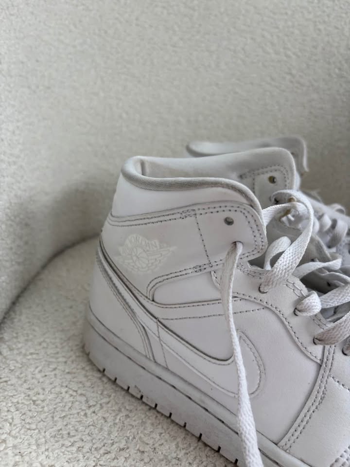 Nike Air Jordan’s - size 40