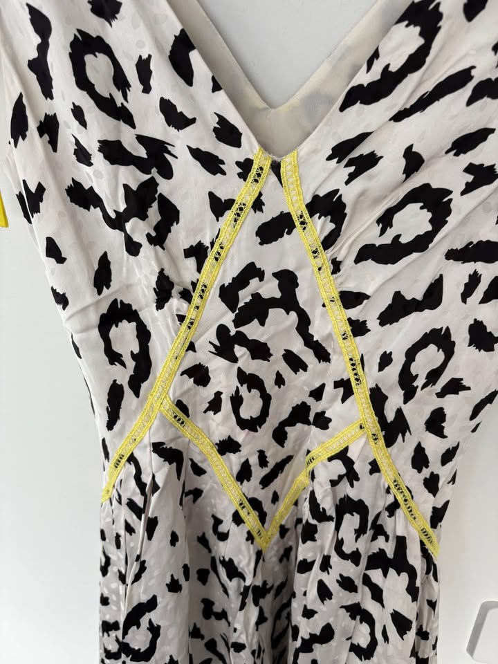 Self Portrait Dress - size 6