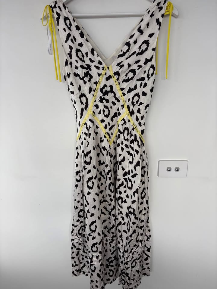 Self Portrait Dress - size 6