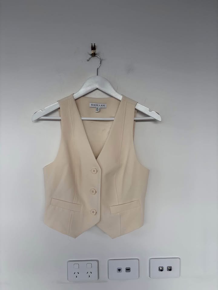 Shona Joy Vest - size 10