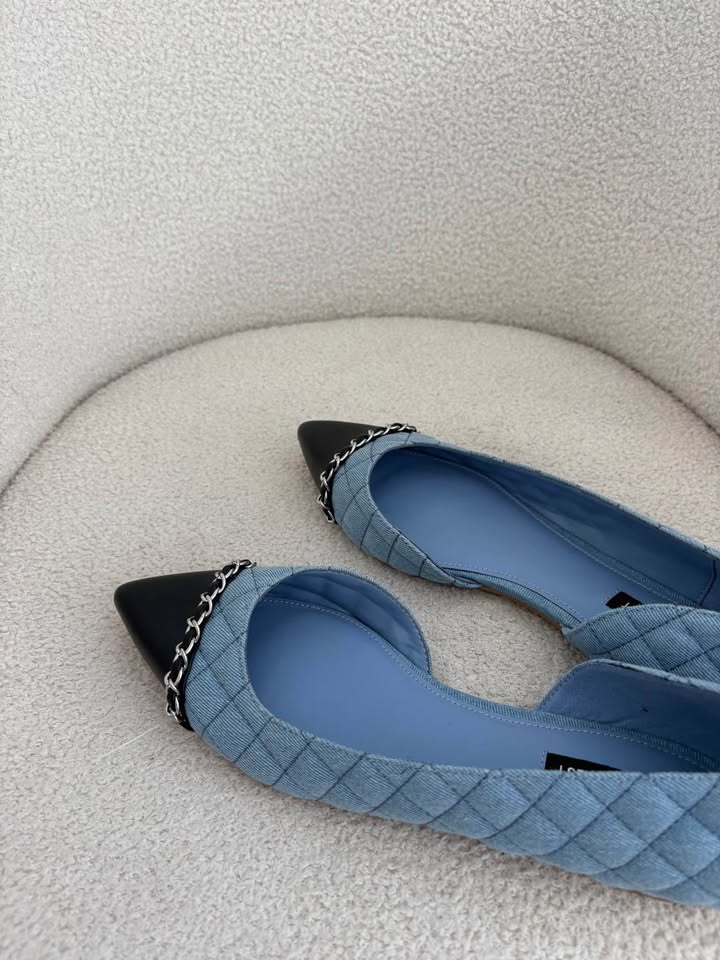 Nine West Flats - size 9