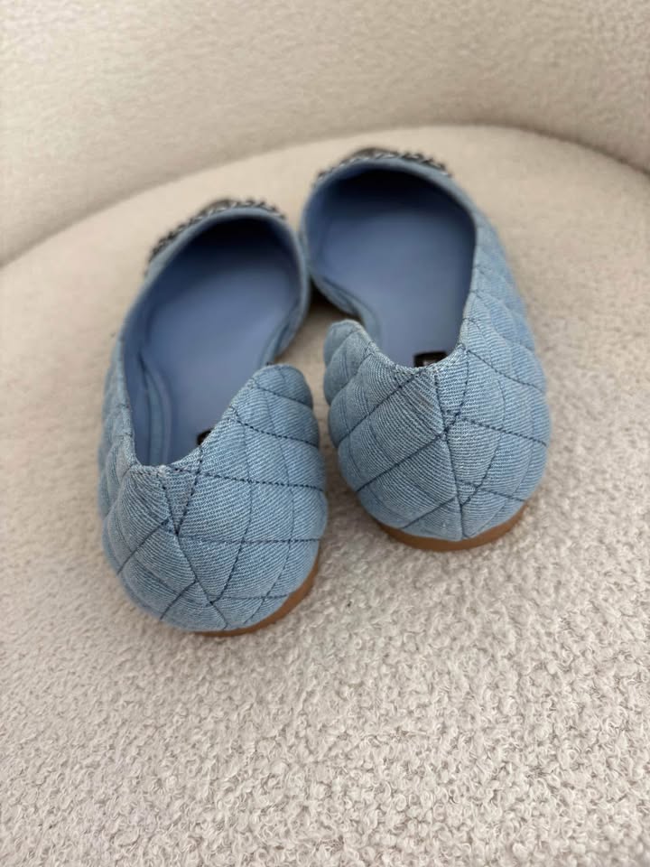 Nine West Flats - size 9