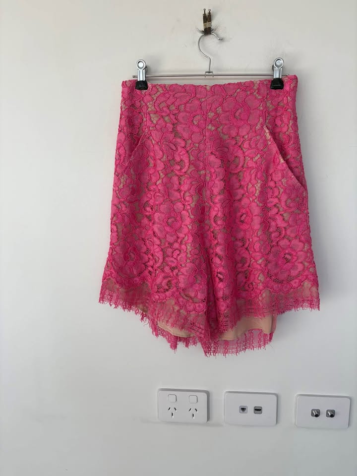 Scanlan Theodore Pink Lace Shorts - size 8