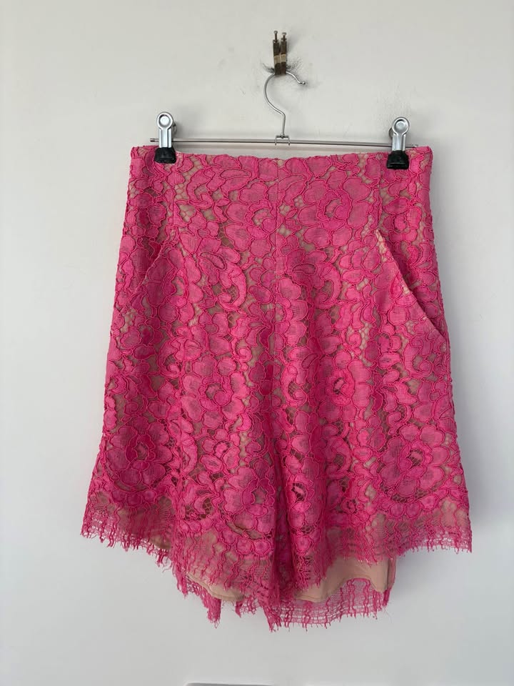 Scanlan Theodore Pink Lace Shorts - size 8