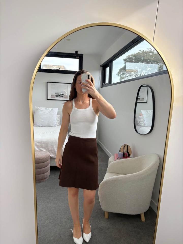 Scanlan Theodore Brown Crepe Skirt - size xs
