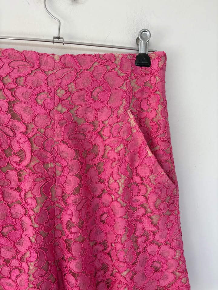 Scanlan Theodore Pink Lace Shorts - size 8