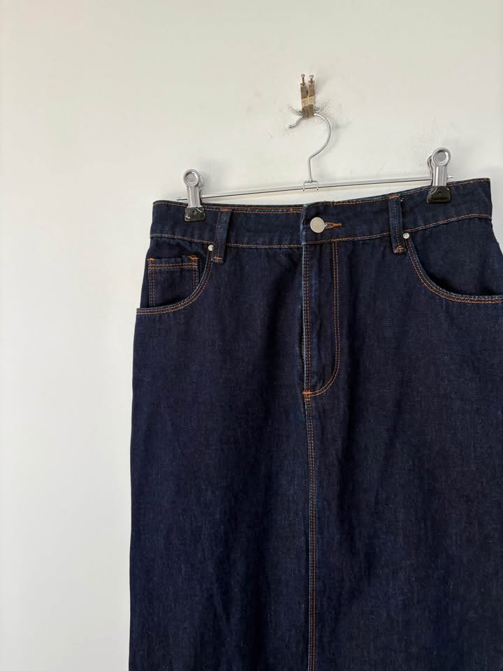 Perfect Stranger Skirt - size 8