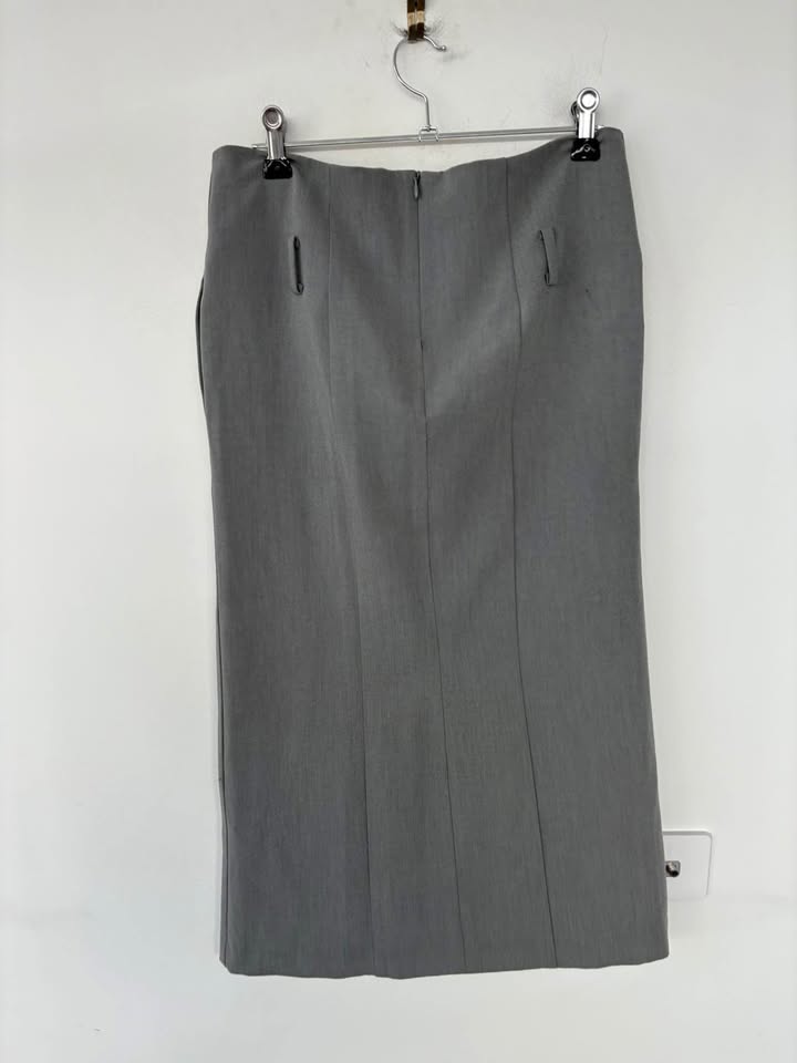 Aaizel Skirt - size 10 BNWT