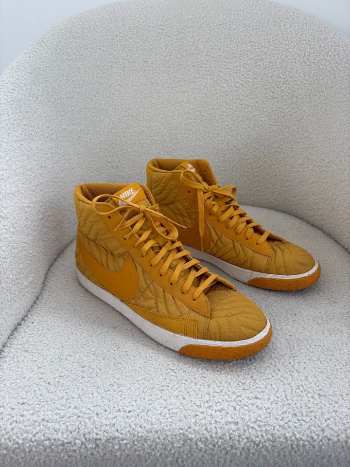 Nike Runners - size 40.5