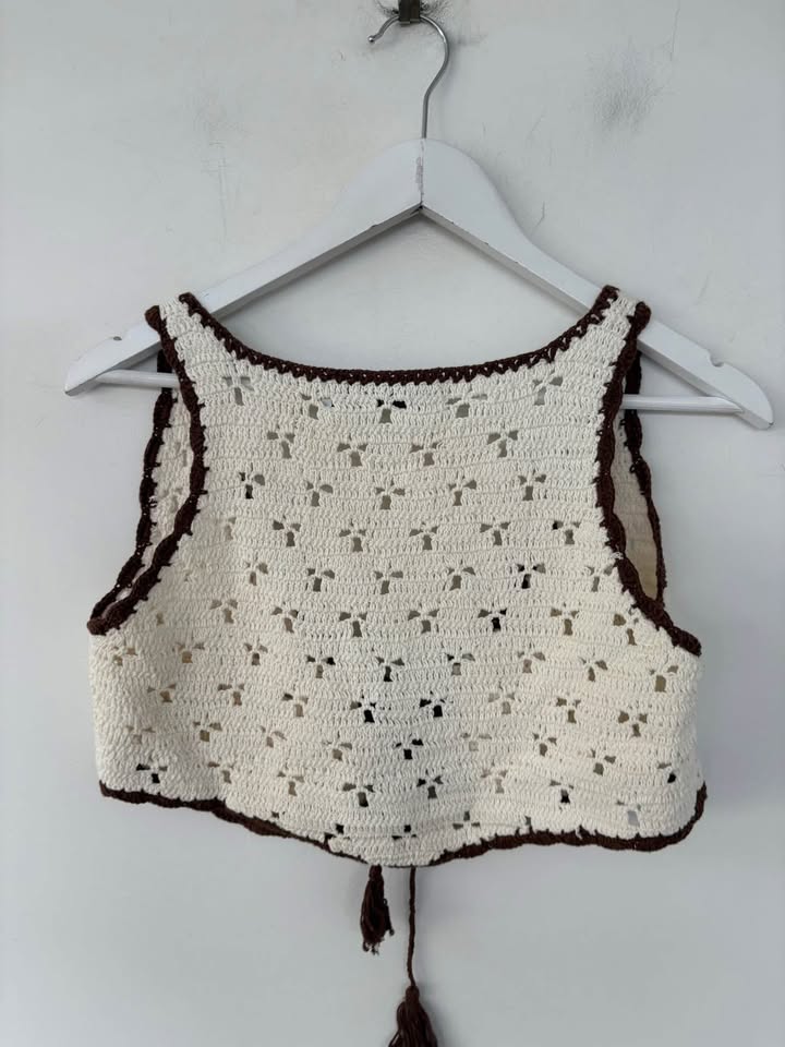 Isabelle Quinn Crochet Set - size 6/8