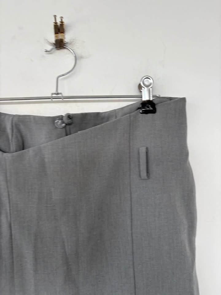 Aaizel Skirt - size 10 BNWT