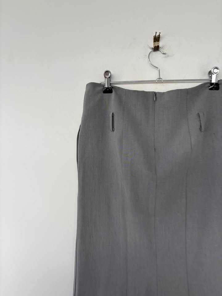 Aaizel Skirt - size 10 BNWT