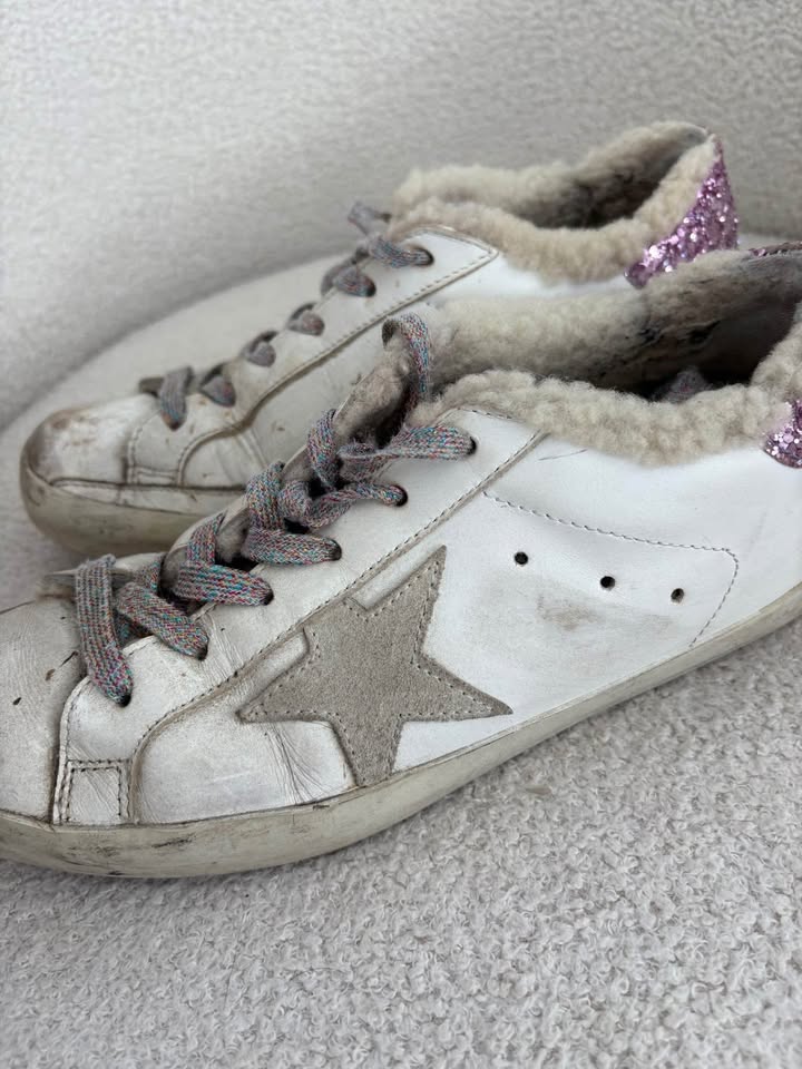 Golden Goose Superstars - size 38