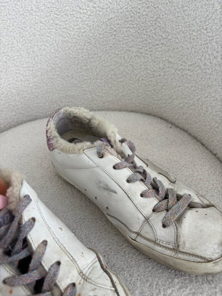 Golden Goose Superstars - size 38