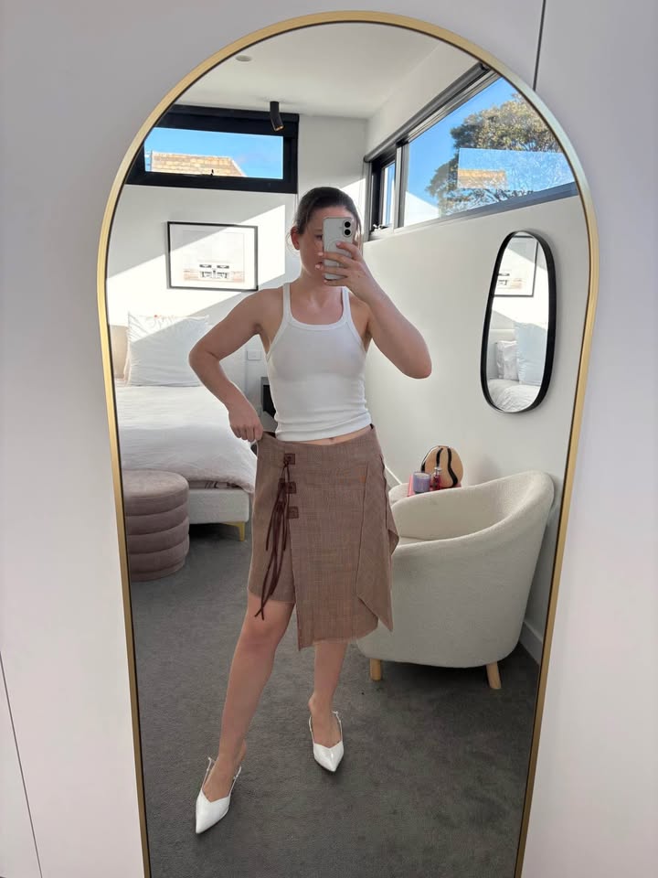 Scanlan Theodore Mini Skirt - Size 10