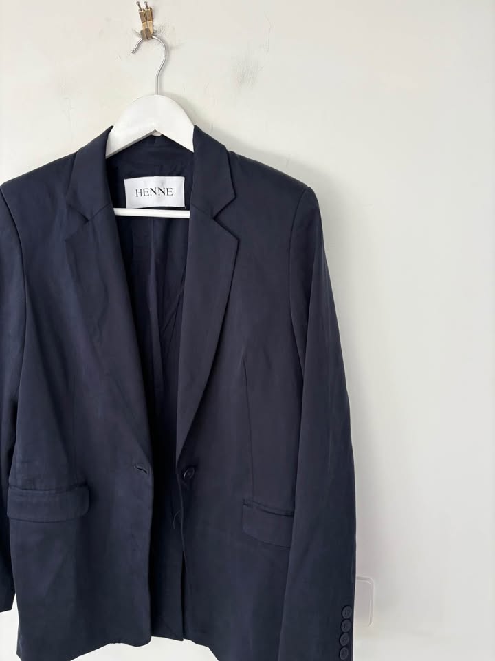 Henne Suit Set - Size 8