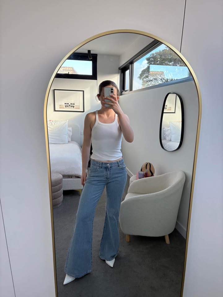 Abrand Jeans - Size 6