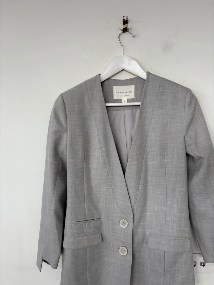 Viktoria & Woods Grey Suit Set - Size 0