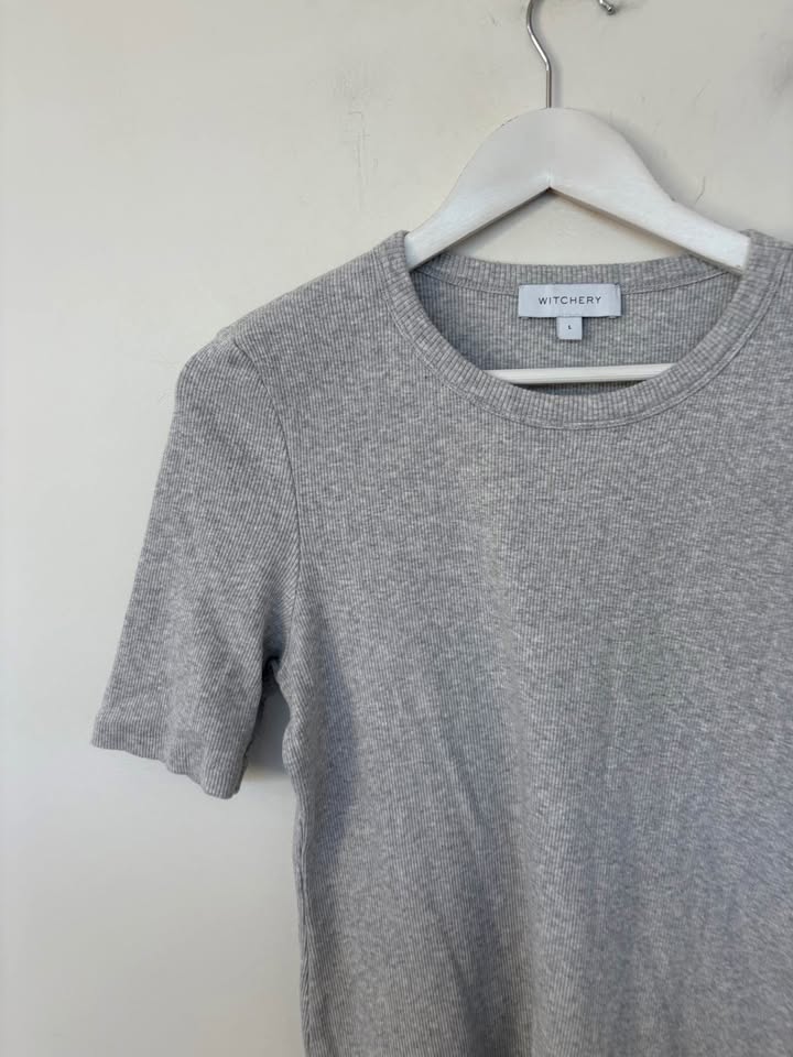 Witchery Grey Tee - Size Large