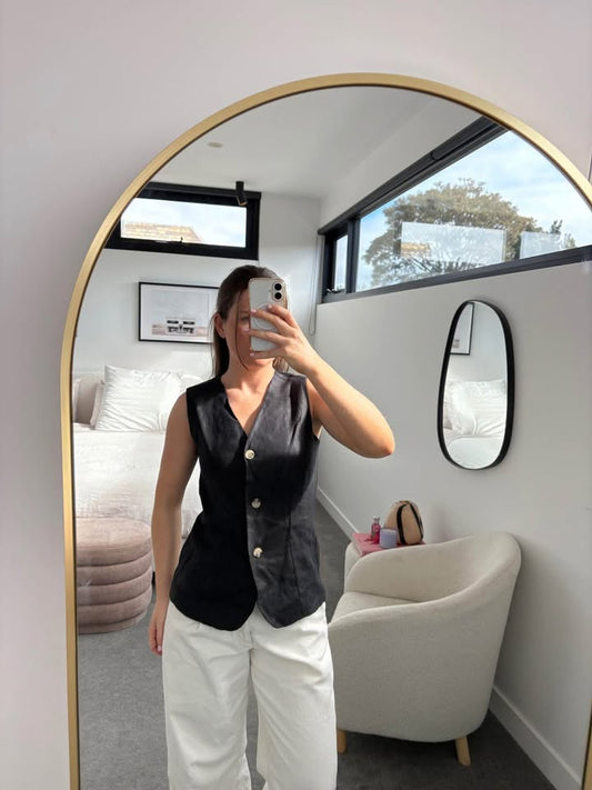 Yarra Trail Black Vest - Size 8