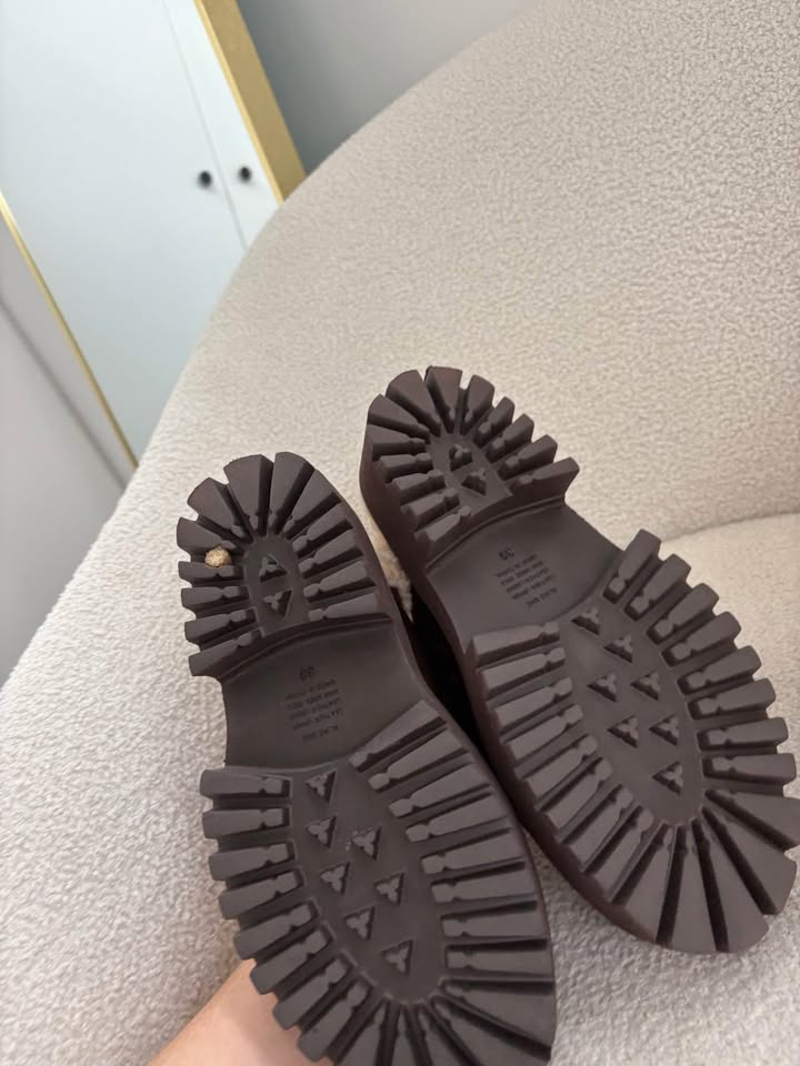 Alias Mae Mules - Size 39