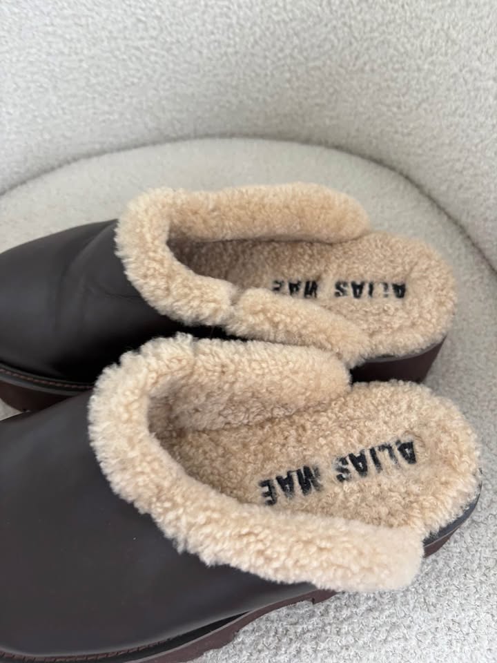 Alias Mae Mules - Size 39